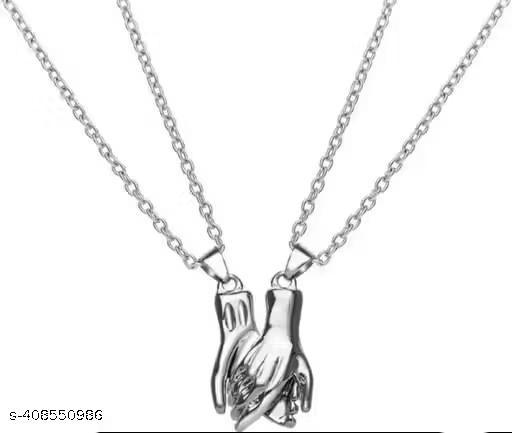 Name: loket
Base Metal: Alloy
Plating: Silver Plated
Stone Type: No Stone
Sizing: Adjustable
Type: Chain
Net Quantity (N): 4
Sizes:Free Size
Country of Origin: India